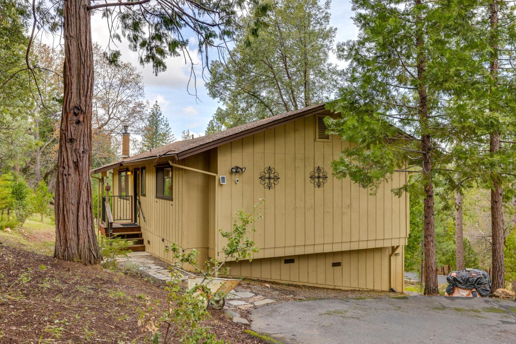 Serene Groveland Cabin Rental Near Yosemite! Экстерьер фото