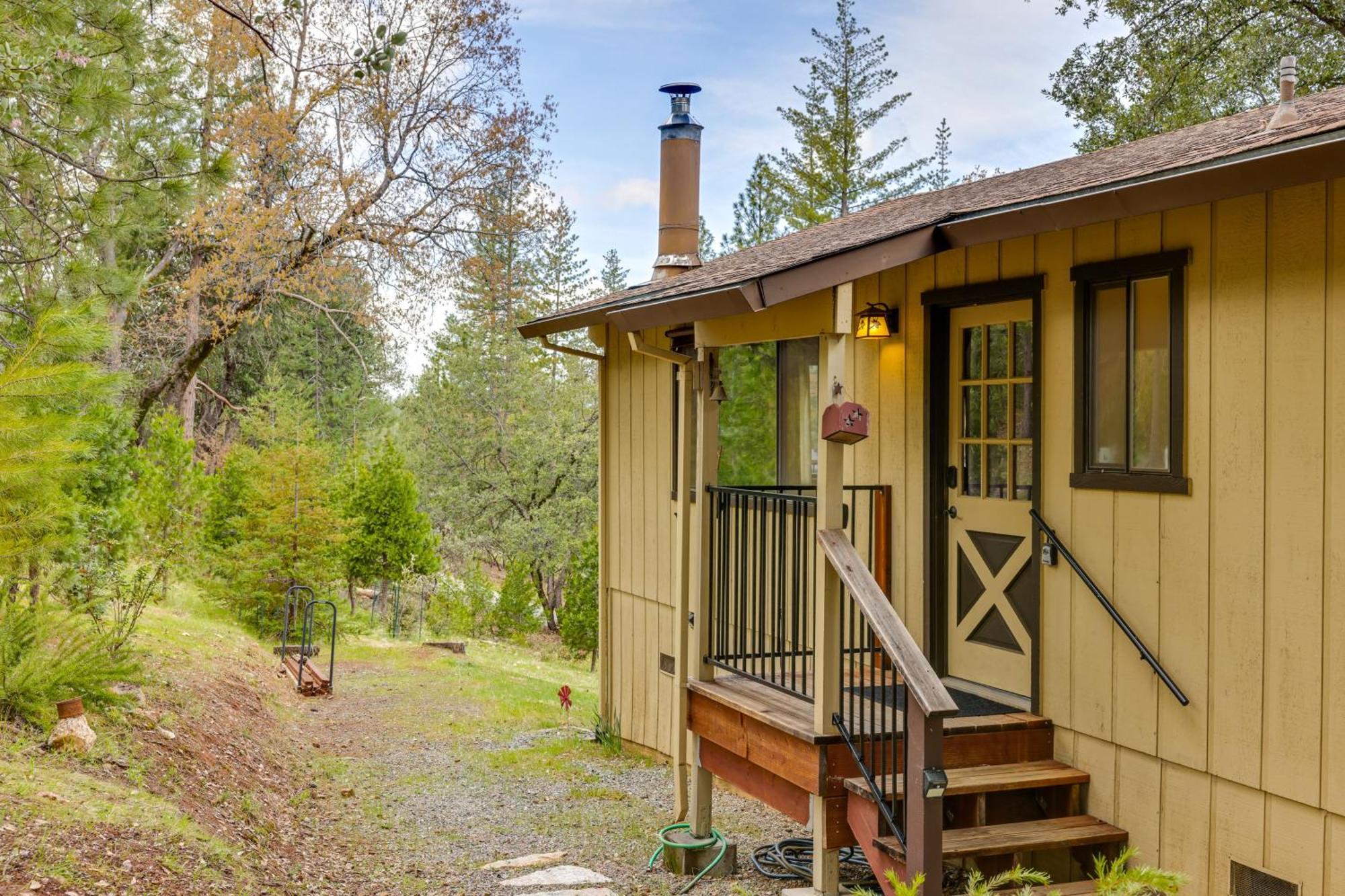 Serene Groveland Cabin Rental Near Yosemite! Экстерьер фото