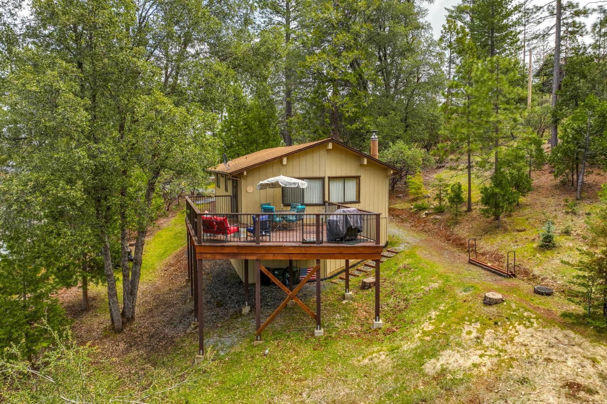 Serene Groveland Cabin Rental Near Yosemite! Экстерьер фото